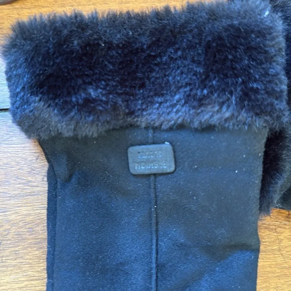 Black Warm Winter Touchscreen Gloves - Faux Suede & Faux Fur